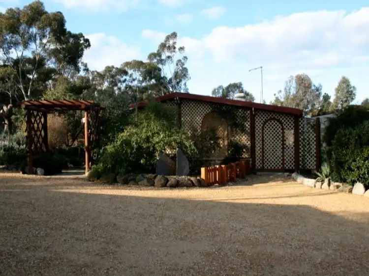 43 Rowes Road, Maldon VIC 3463