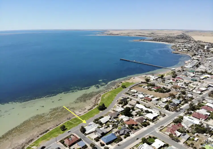 13 Eyre Avenue, Streaky Bay SA 5680