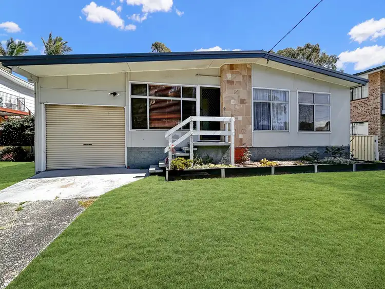 4 Gascoigne Road, Gorokan NSW 2263