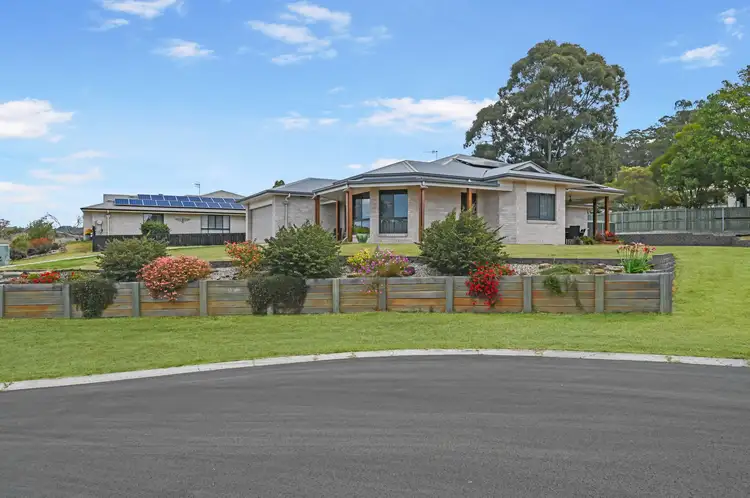 10 Lewis St, Crows Nest QLD 4355