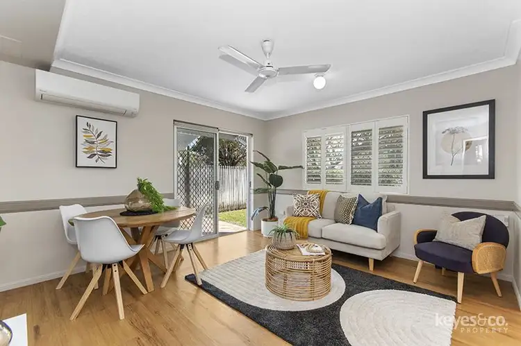 3/12 China Street