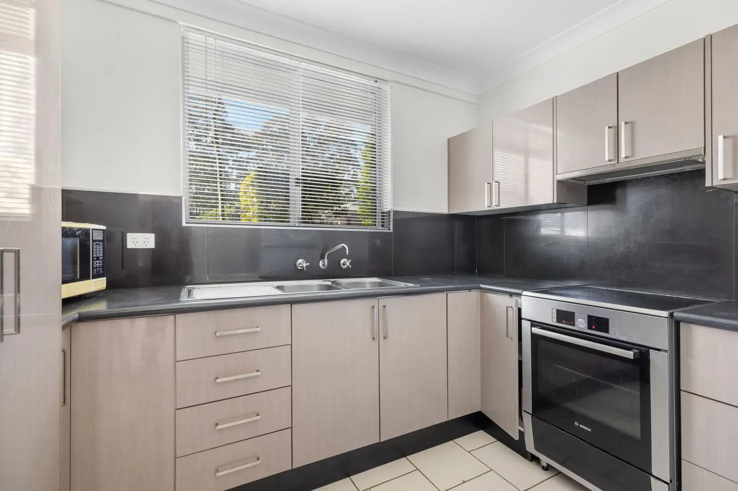 Main view of Homely unit listing, 2/3 Harvard Close, Jesmond NSW 2299