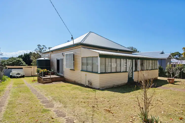 9 Cumming Street, North Toowoomba QLD 4350