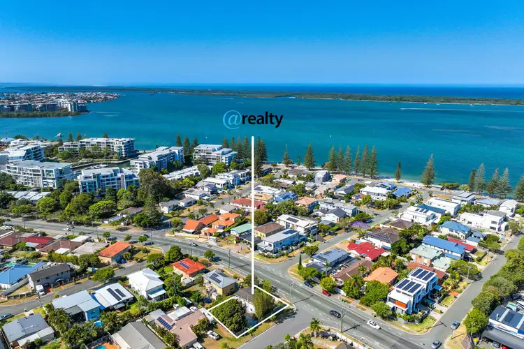 288 Bayview Street, Hollywell QLD 4216