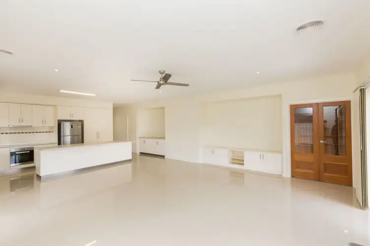 Sixth view of Homely townhouse listing, 1/26 Mardon Drive, Horsham VIC 3400