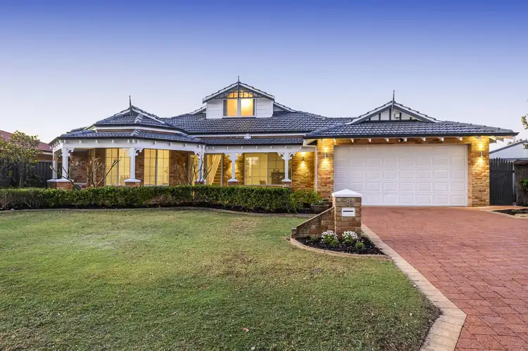 8 Paradise Grove, Atwell WA 6164
