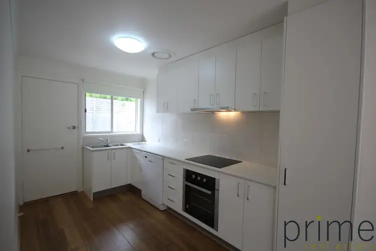 4/10 Volum Street, Manifold Heights VIC 3218
