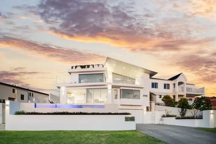 14 Boscombe Avenue, City Beach WA 6015