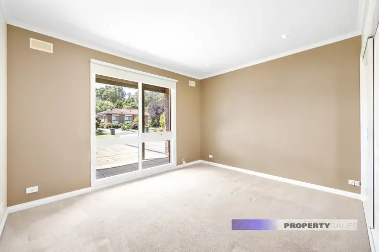 Sixth view of Homely house listing, 1 Linkside Court, Yallourn VIC 3825