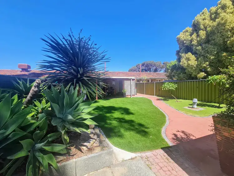 15B Shalford Way