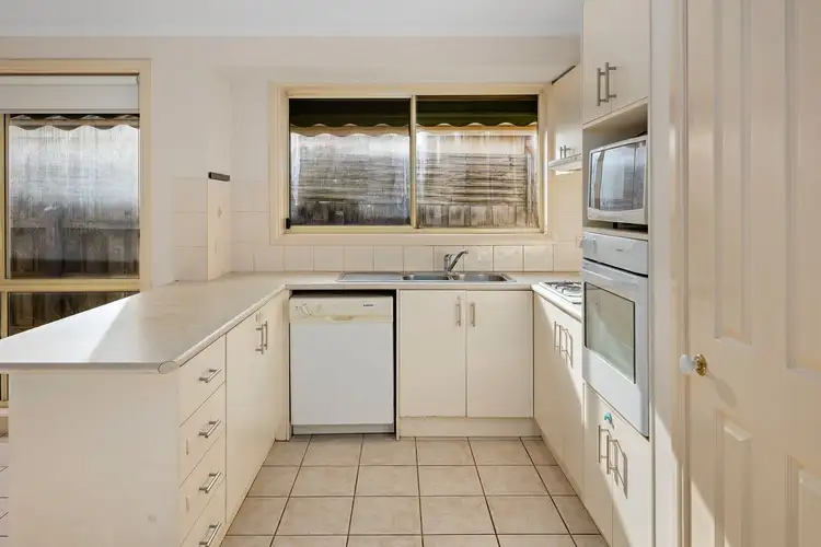 Fifth view of Homely house listing, 9 Nyarrin Place, Cranbourne West VIC 3977