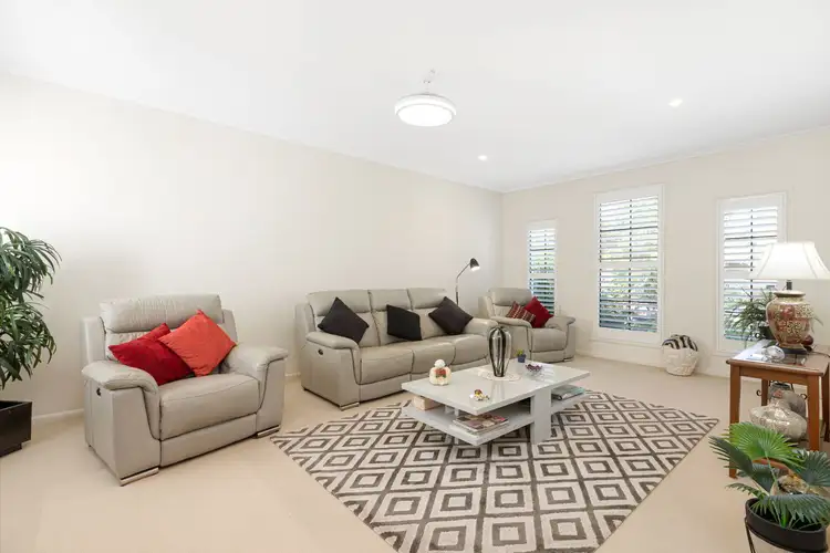 19 Comore Dr, Varsity Lakes QLD 4227