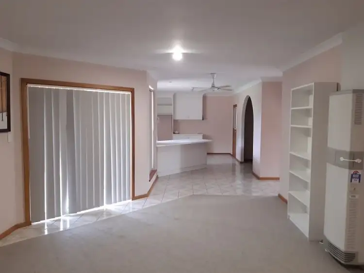 Fifth view of Homely house listing, 10 Bellevale Court, Mount Gambier SA 5290