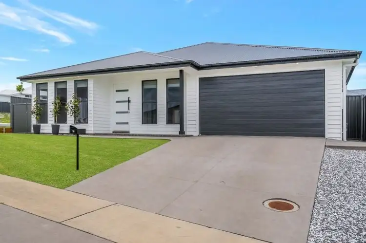 16 Red Gum Road, Tahmoor NSW 2573