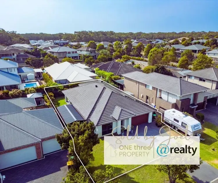 6 Oimara Street, Fern Bay NSW 2295