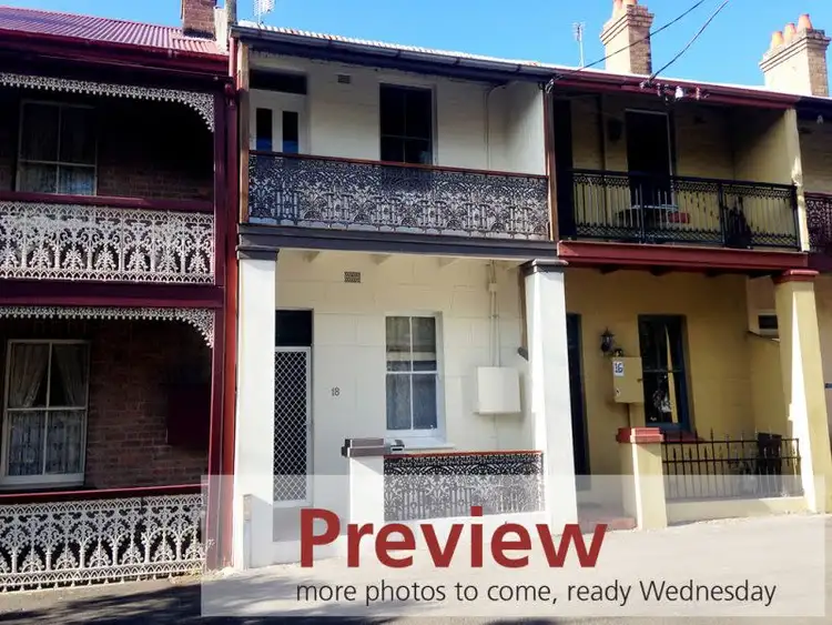 18 Parry Street, Cooks Hill NSW 2300