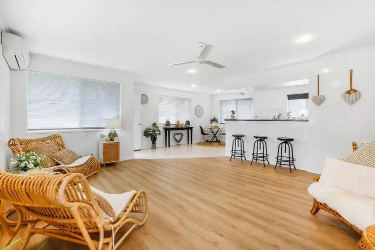 3 Hinkler Avenue