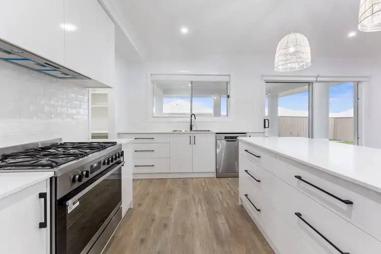 Third view of Homely house listing, 8 Mitta Mitta Place, Gobbagombalin NSW 2650