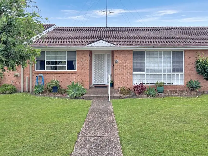 Main view of Homely villa listing, 5/5-21 Vales Road, Mannering Park NSW 2259