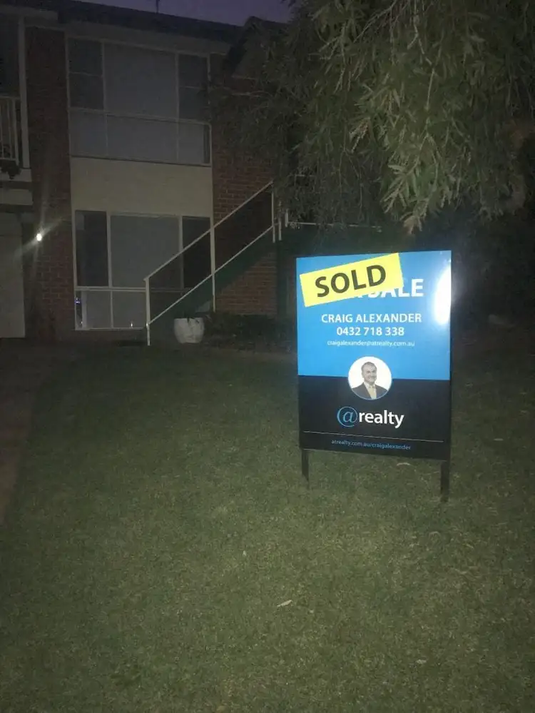 9 Montague Street