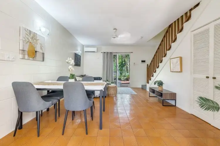 2/144 Casuarina Drive, Nightcliff NT 810