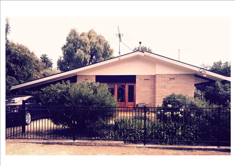 22 Port Road, Auburn SA 5451