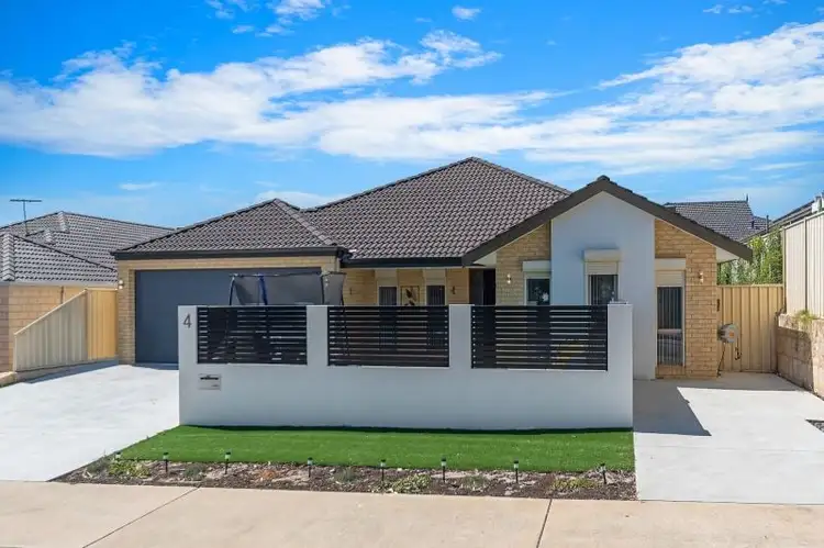 4 Banksiadale Gate, Lakelands WA 6180