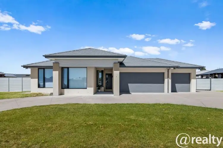 4 Colonnades Circuit, Coronet Bay VIC 3984