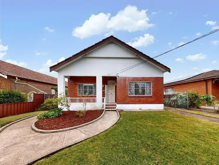 16 Robertson Street, Campsie NSW 2194