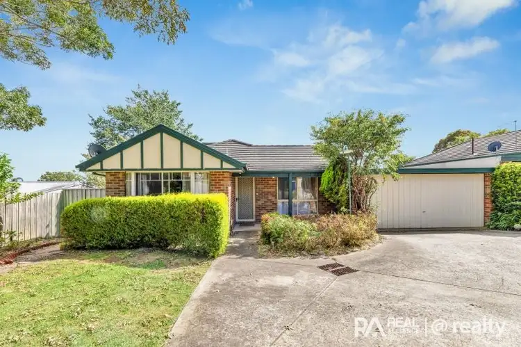 8 Monteith Crescent