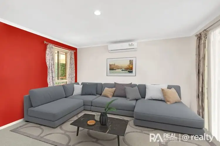 Second view of Homely unit listing, 31/8 Monteith Crescent, Endeavour Hills VIC 3802