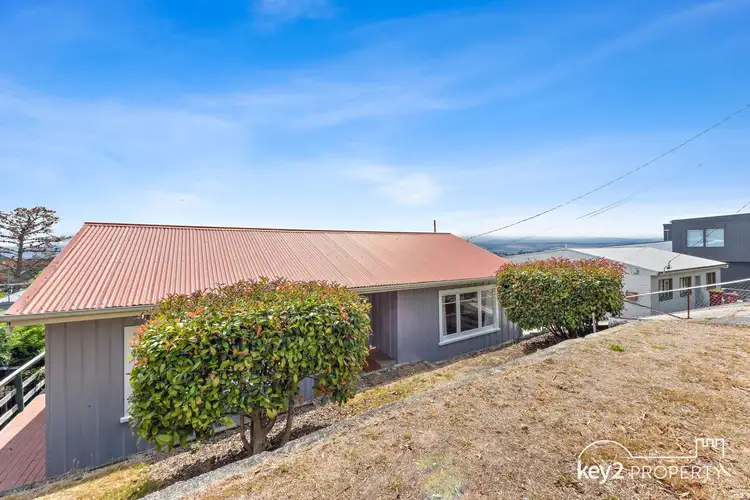 6 Denison Grove, West Launceston TAS 7250