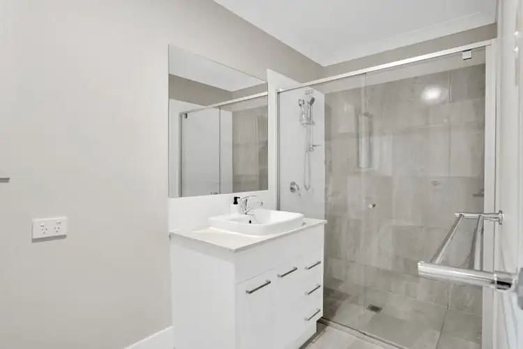 Sixth view of Homely semi-detached listing, 25 Frederick Place, Park Ridge QLD 4125