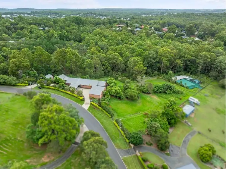 5 Forest Road, Cashmere QLD 4500
