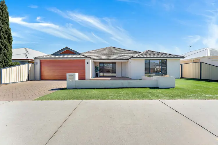 32 Lauderdale Drive, Success WA 6164