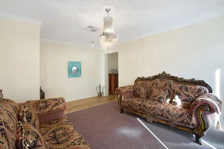 Fifth view of Homely house listing, 15 WORONORA WAY, Wallan VIC 3756