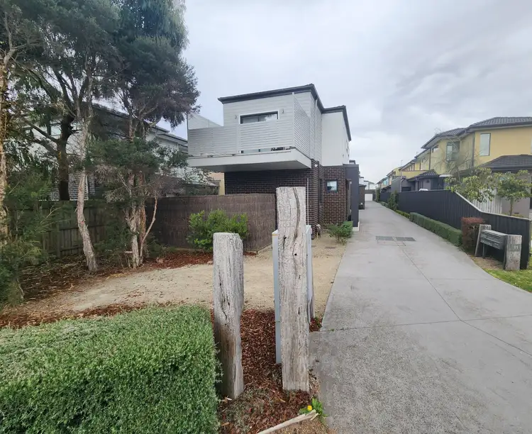 Third view of Homely townhouse listing, 2/11 Nepean Highway, Safety Beach VIC 3936