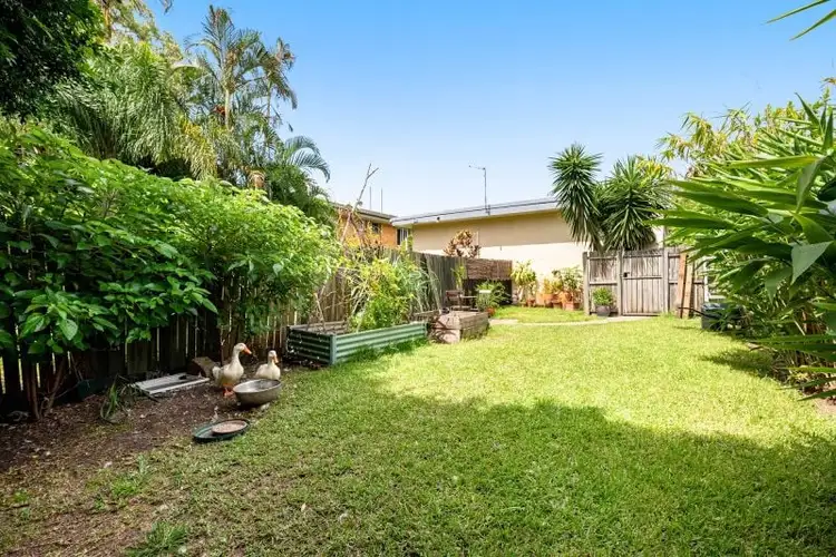 Sixth view of Homely unit listing, 1/17 Park Road, Yeronga QLD 4104