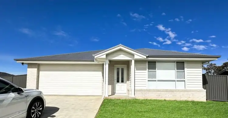 16 Wattle Street, Tamworth, Kootingal NSW 2352