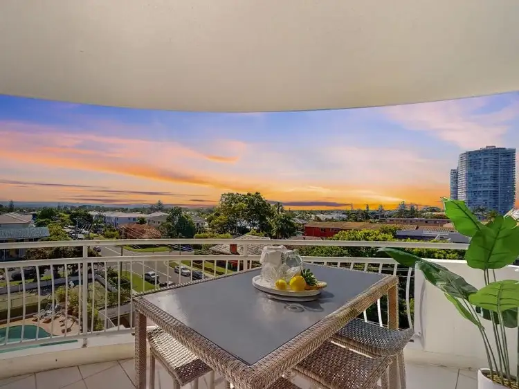 4J/510 Marine Parade, Biggera Waters QLD 4216