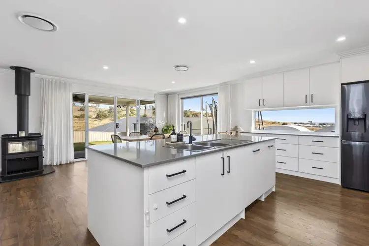 Sixth view of Homely house listing, 18 Bennelong Crescent, Lloyd NSW 2650