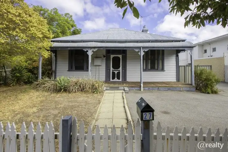 27 Frederic Street