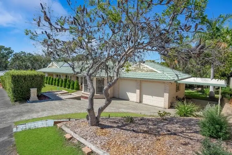 2 Kiewa Close, Wyee Point NSW 2259