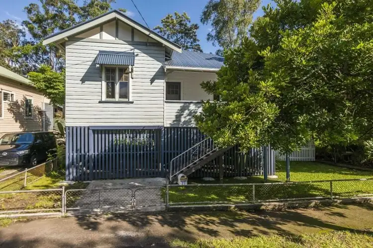 27 Cathcart Street, Girards Hill NSW 2480