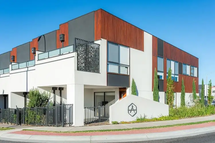 Fourth view of Homely townhouse listing, 2 Kavanagh Crescent, Keilor Downs VIC 3038
