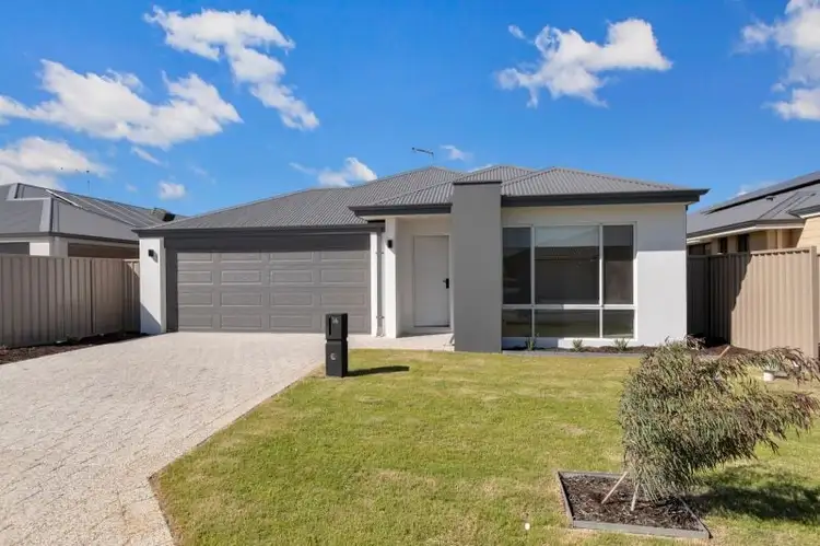 16 Feldspar Road, Karnup WA 6176
