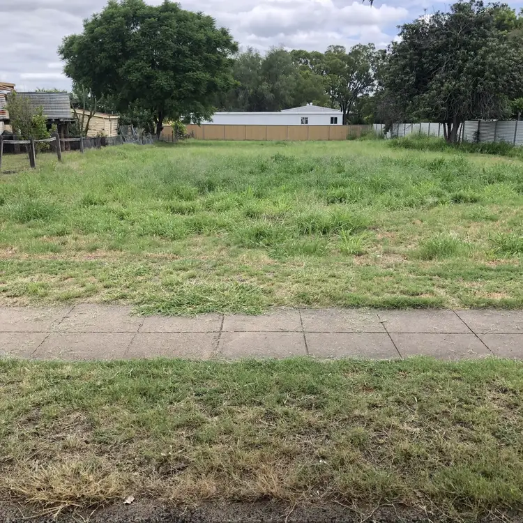 22 Middle Street, Chinchilla QLD 4413