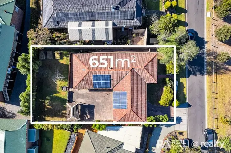 10 Quartz Place, Narre Warren North VIC 3804