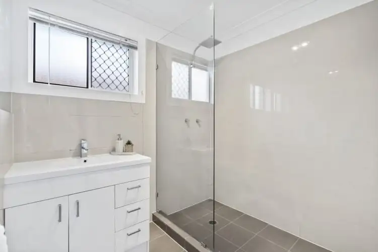 Sixth view of Homely house listing, 20 Russell Street, Cleveland QLD 4163