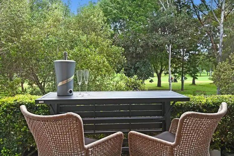 125 Santa Cruz Boulevard